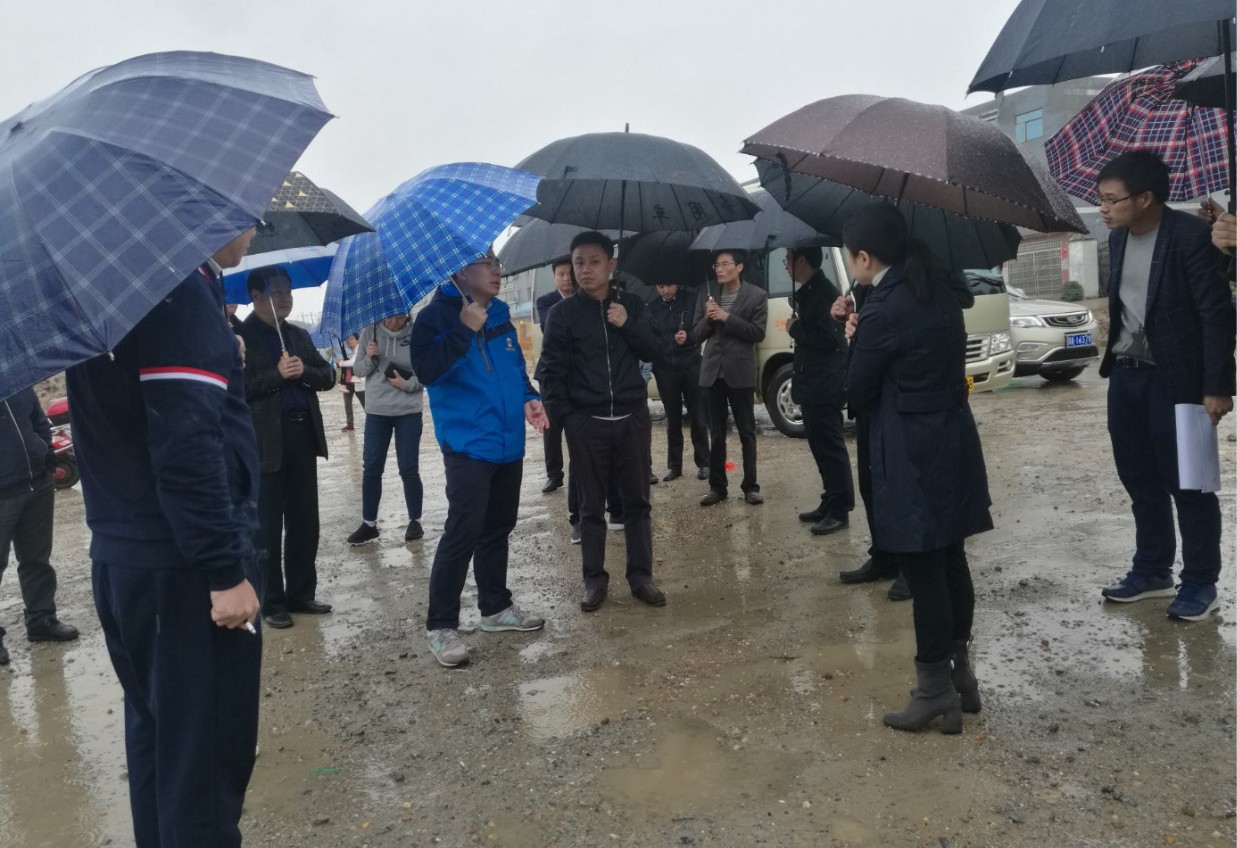 区党工委副书记程建兵前往昌西大道提升改造工程进行现场