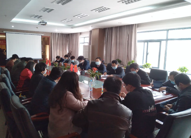 项目公司召开鸿博科技园项目询价专题调度会