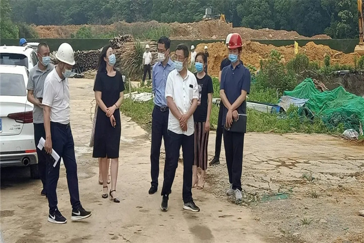 市卫健委副主任万鹏调研蛟桥医院项目