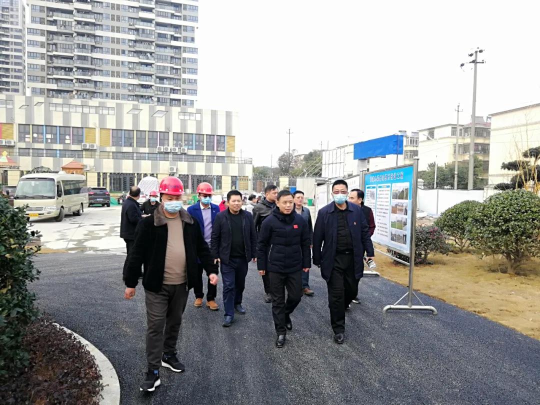 区党工委副书记程建兵调研青岚和龙潭水渠提升改造项目