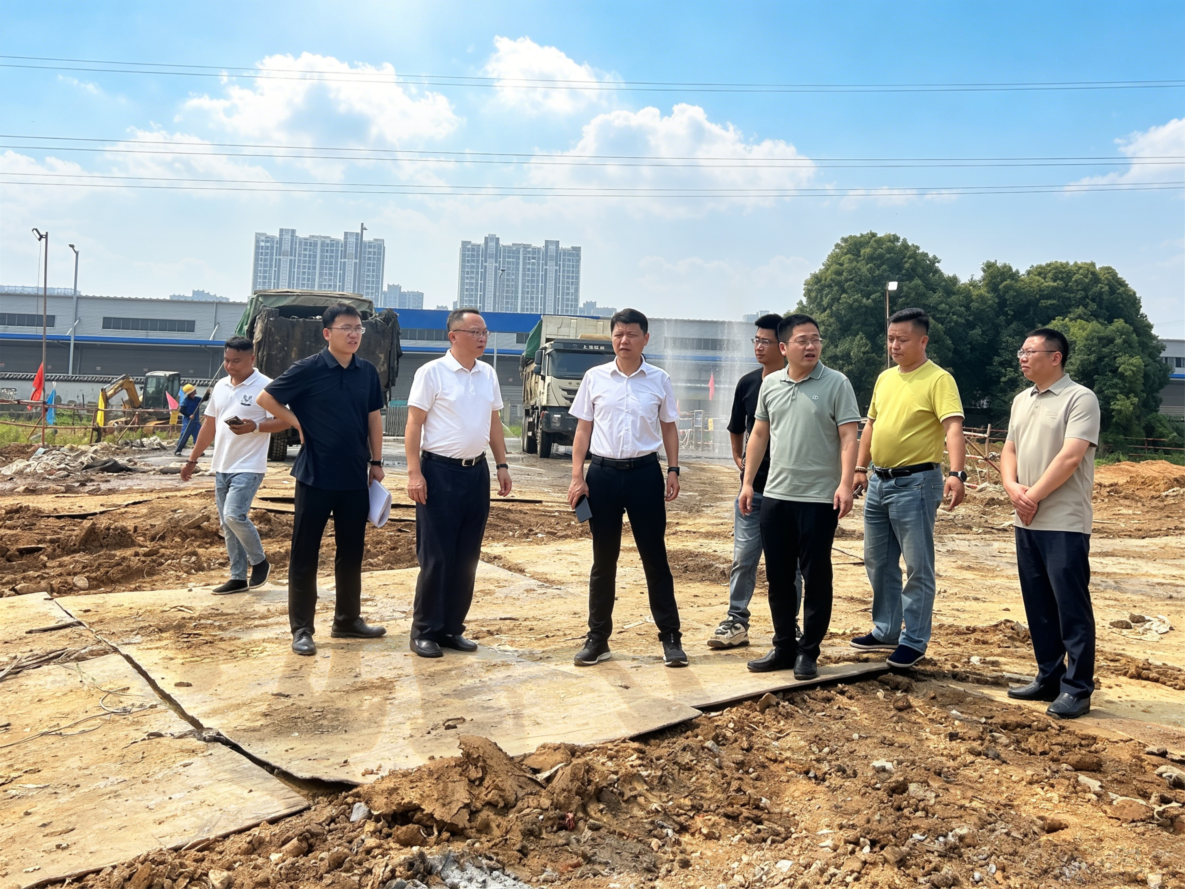 罗贤锦带队调研集团重点项目建设情况