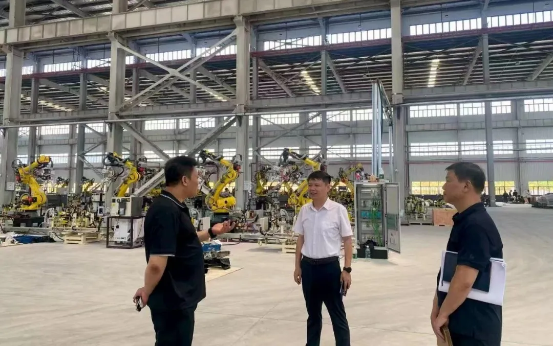罗贤锦深入机电科技产业园开展实地走访